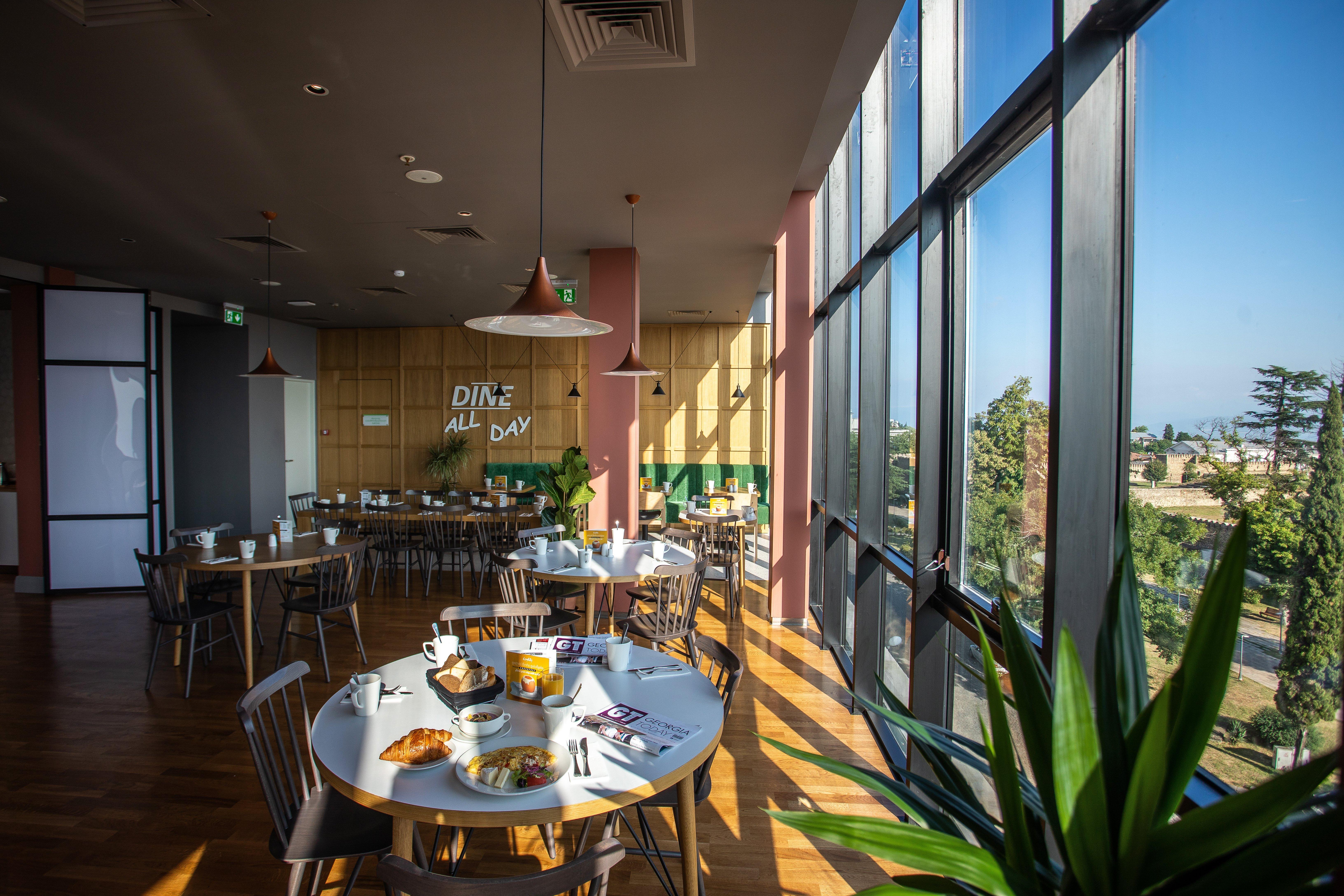 Holiday Inn Telavi By Ihg Exteriör bild
