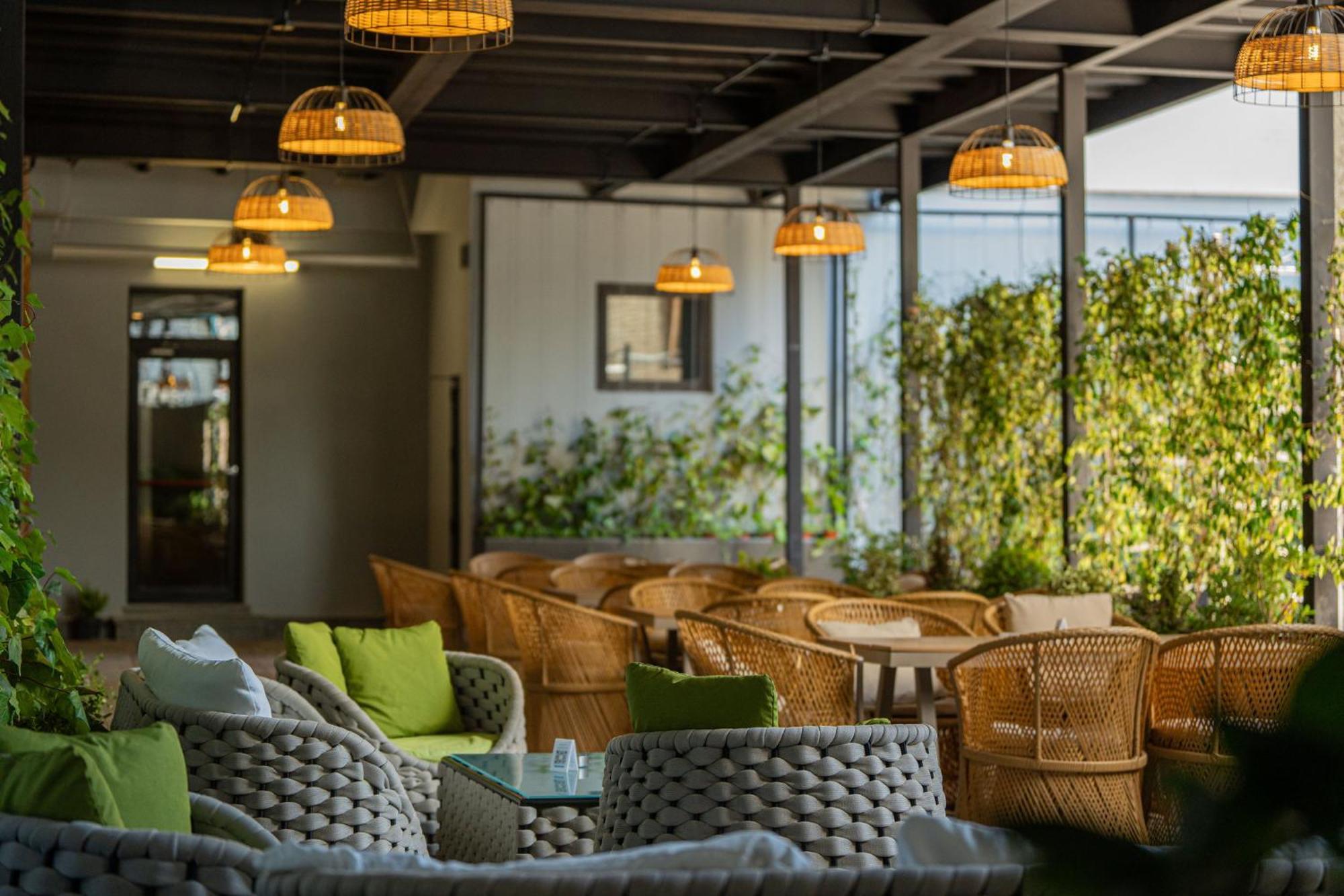 Holiday Inn Telavi By Ihg Exteriör bild